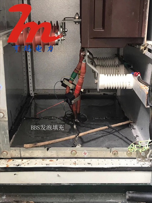 開關柜，環(huán)形網(wǎng)絡機柜和機箱的防冷凝堵塞方案