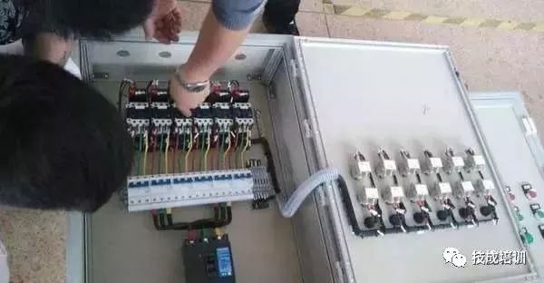 配電柜內部結構分析，一篇文章就足夠了！